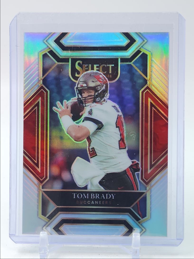 TOM BRADY 2021 SELECT CLUB LEVEL SILVER PRIZM BUCCANEERS Q2215