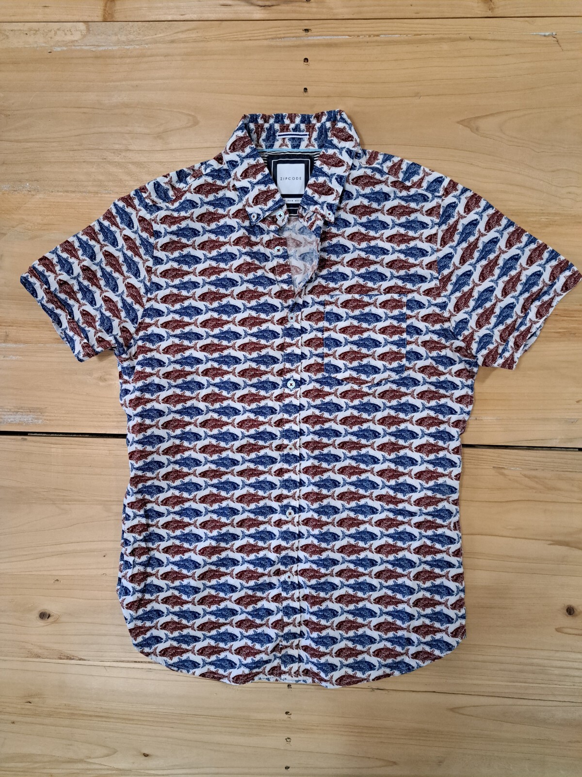 Zipcode Mens Medium Fish Short Sleeve Button Up  … - image 1