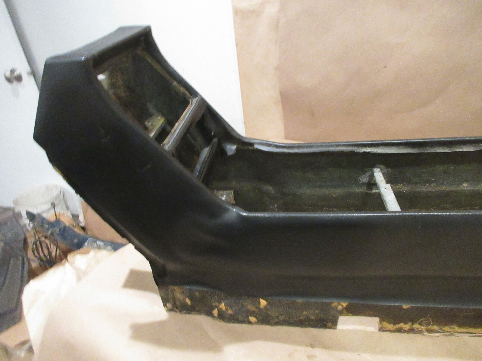 Ferrari Mondial t Cabriolet -Tunnel Center Console P/N 62689500