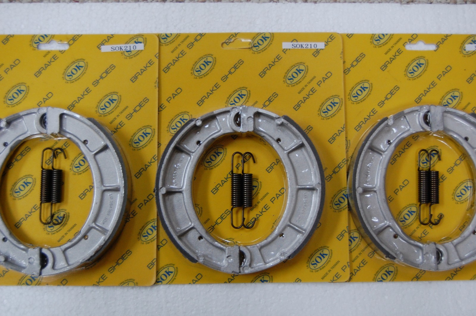 Foreverun Motor Front & Rear Brake Shoes For Yamaha YFB250 Timberwolf 4x4 (1994-2000) – FA528