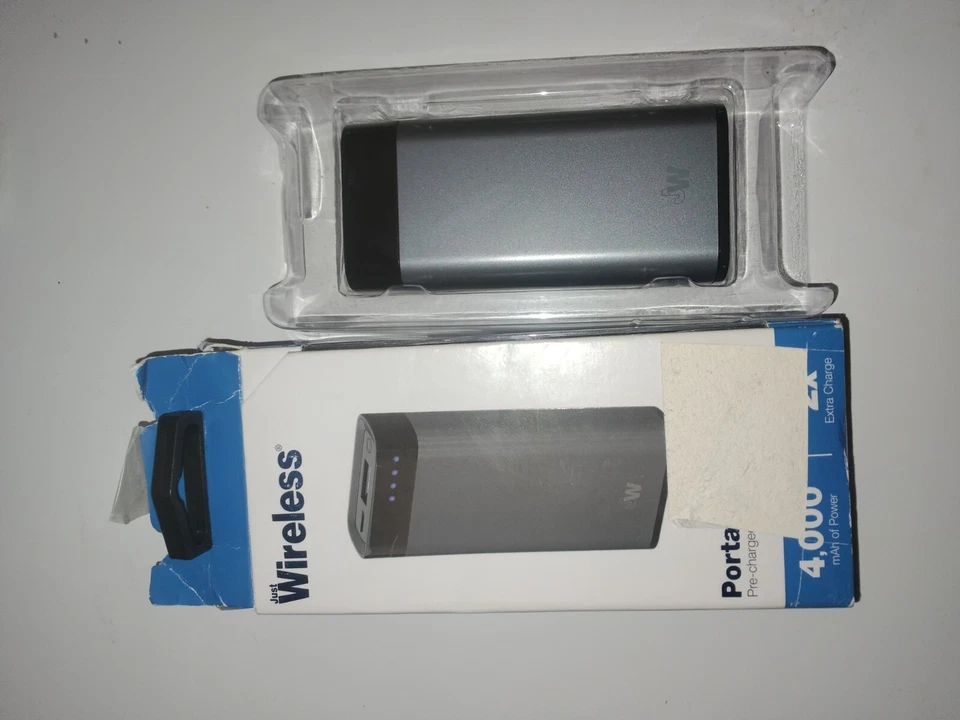 Batería Externa Portátil Just Wireless 4.000 mAh Gris/Negro Nuevo Carga 4x extra Foto 4 de 4