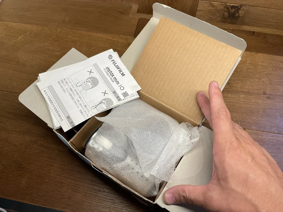 *Neuwertig in Box* Fuji Fujifilm instax Mini 10 analoge Sofortbildkamera aus Japan - Bild 2 von 4