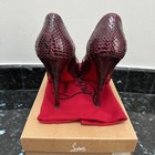 CHRISTIAN LOUBOUTIN VERY PRIVE BURGUNDY PYTHON BLACK PATENT PEEP TOE PUMPS SZ 39 — photo 6