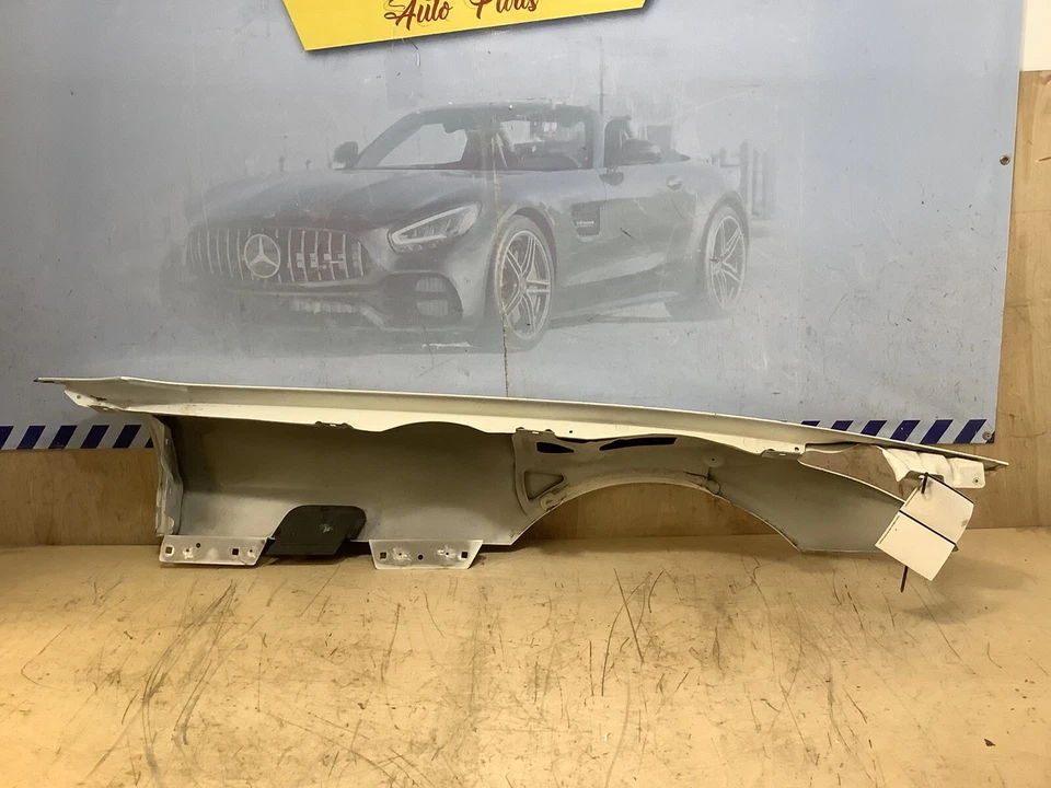 Guardabarros izquierdo Mercedes SLS AMG 2011 2012 2013 2014 2015 FABRICANTE ORIGINAL USADO Foto 4 de 4