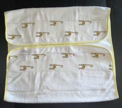 ADEN & ANAIS TODDLER TOWEL GIRAFFES 30  X 50  B4