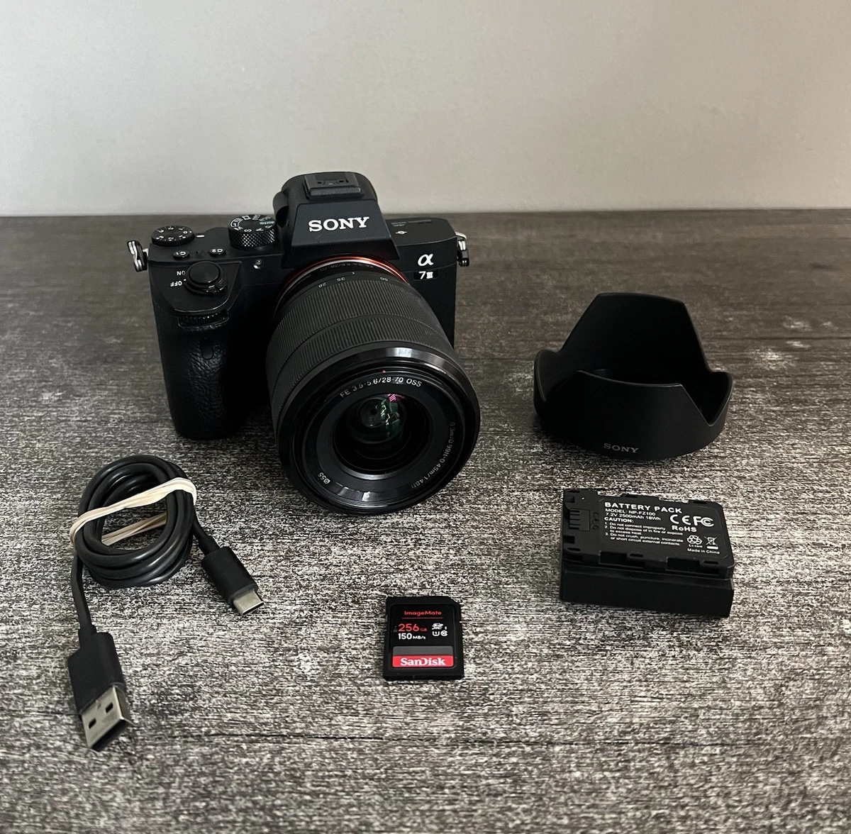 sony a7iii　値下げ済み！ α7 ソニー SONY α7III ILCE-7M3K EF 28-70mm レンズキット ミラーレス