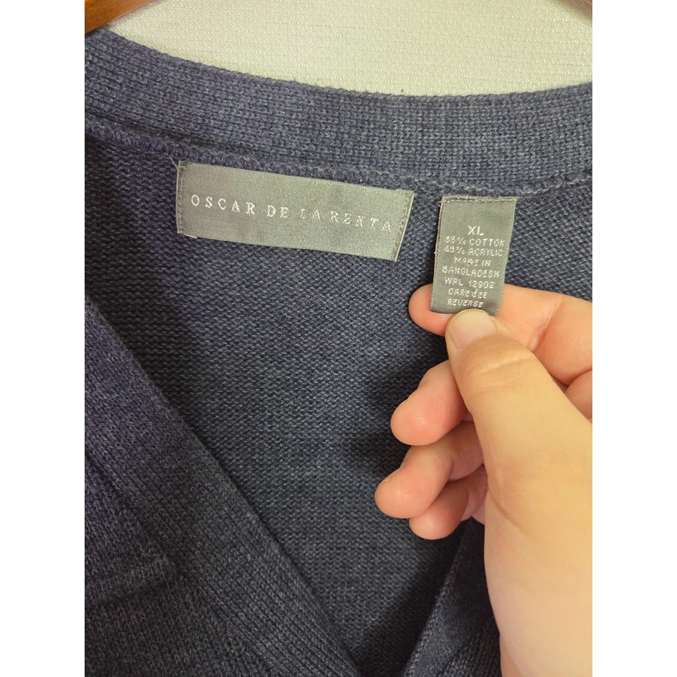 Cárdigan Suéter XL Oscar de la Renta Para Hombres Azul Marino Botón Delantero Cuello en V Foto 2 de 4
