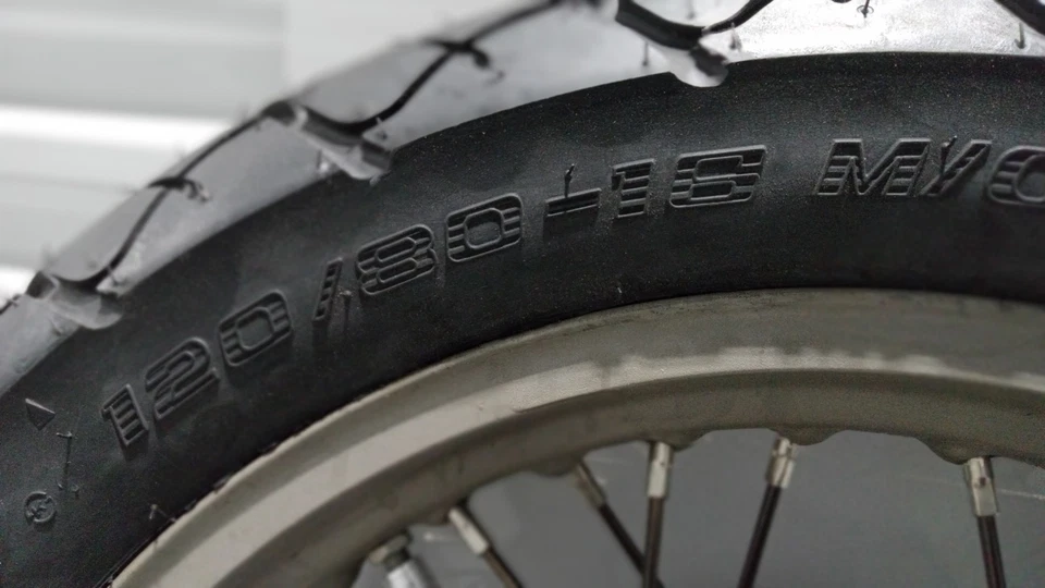 YAMAHA XS650 FRONT WHEEL  36 SPOKES  CUSTOM POWDERCOAT NEW SHINKO TIRE BOBBER - Image 4 of 4