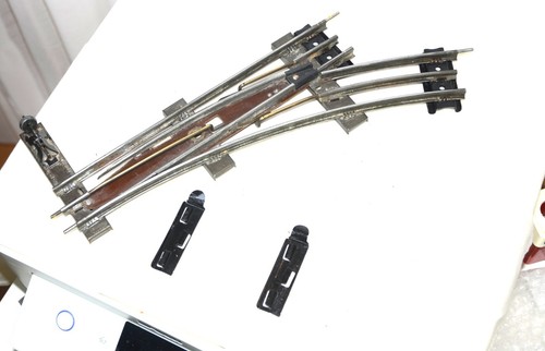 HORNBY éch 0- AIGUILLAGE GAUCHE -fonctionnement électrique mécanique vérifié- - Imagen 7 de 12