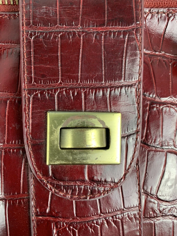 Bolso de mano de cuero rojo italiano Bloomingdale's Foto 3 de 4