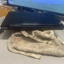 Sony DVD/CD Player Ultra Slim DVP-SR200P No Remote Works Great New Remote Is 8