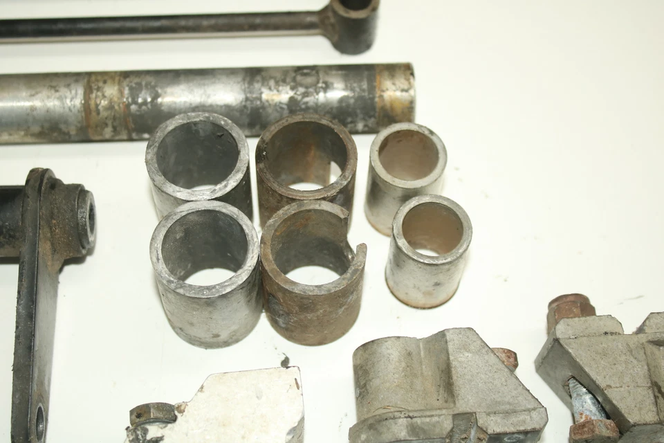 Polaris Xcr 600 Indy 1995 soporte de suspensión trasera espaciador montaje en rueda loca  Foto 3 de 4