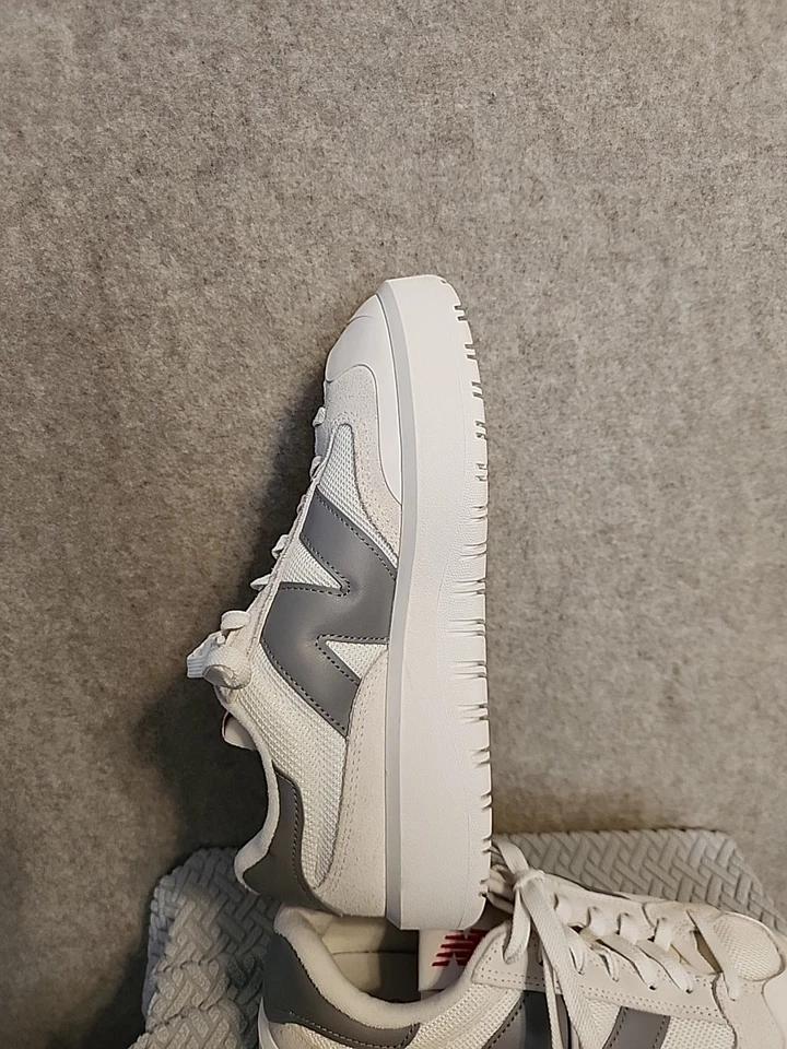 Zapatillas de plataforma New Balance CT302RS blancas grises rojas para mujer talla 7,5 usadas en excelente estado Foto 4 de 4