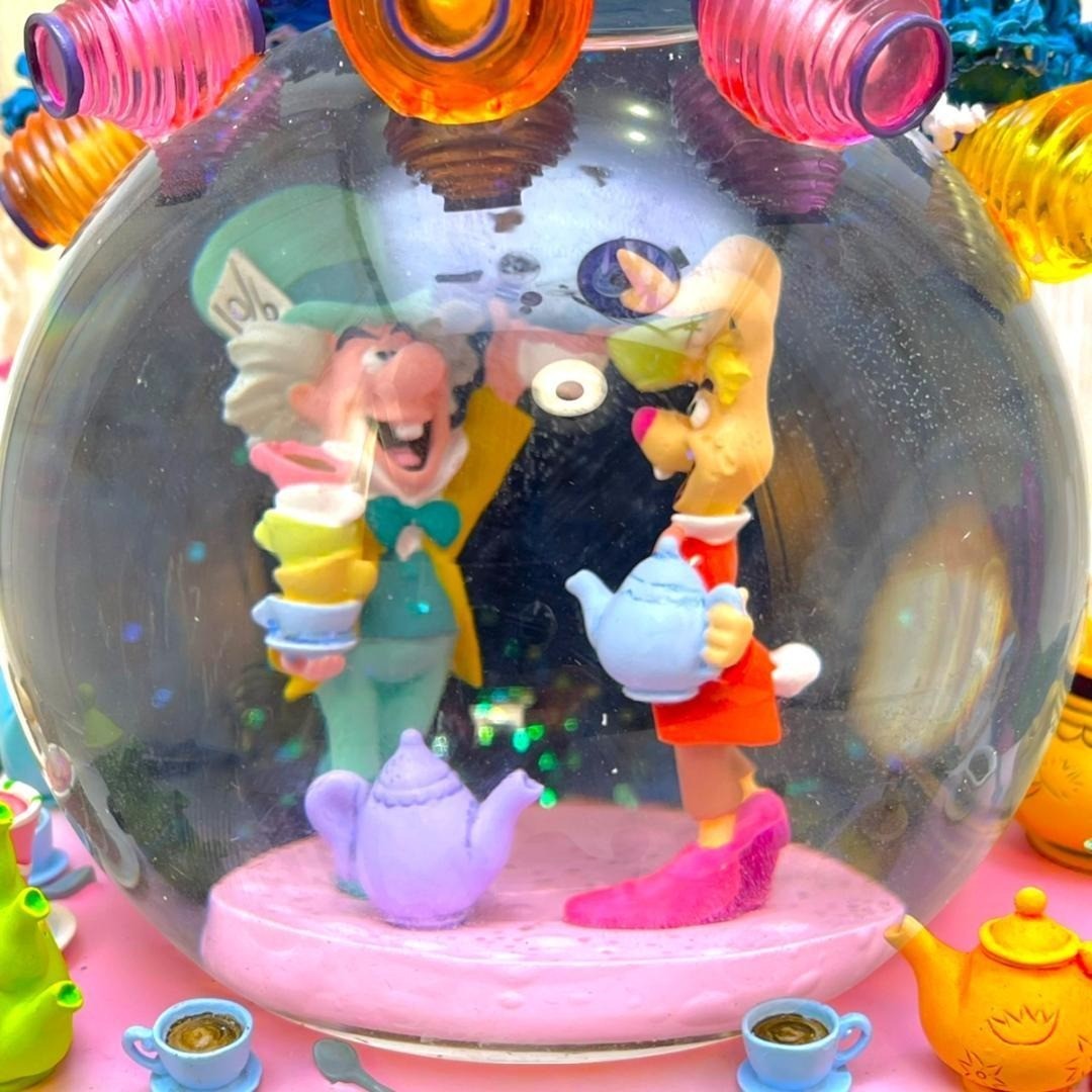 Disney Alice in wonderland Snow Globe Music Box H21cm × W29cm Rare