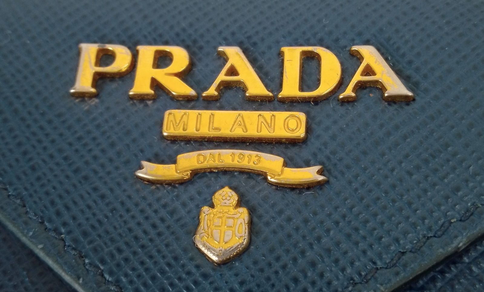 PRADA Saffiano Metal Compact Tri-fold Wallet Navy Blue Gold Hardware Leather Aut thumbnail 13