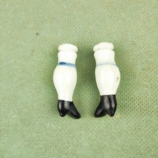 Antike viktorianische Puppenbeine aus glasiertem Porzellan, schwarze Stiefel, 57 mm/2,24 Zoll, Deutschland