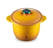 Le Creuset Pokemon Cast Iron Pot Cocotte Every 18cm 7in Nectar Limited Japan NEW