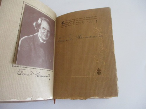 1912 Hubbard Hollyhocks and Goldenglow- 1st Ed. SIGNED by author #171/1000 - Picture 4 of 8