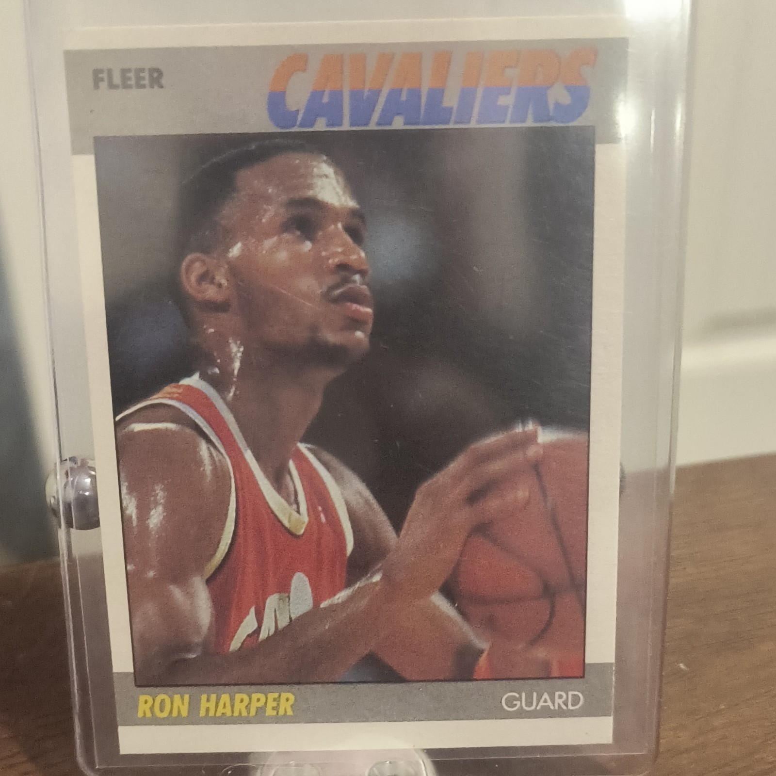 Fleer 1987-88 #49 Ron Harper Cleveland Cavaliers Basketball Card