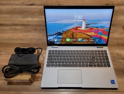 Dell Latitude 5520 15.6  Laptop i7-1185G7 16GB RAM 256GB SSD NVIDIA MX450 Win 11