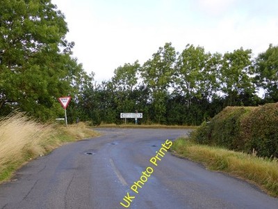 Photo 6x4 Bourne End Road meets Astwood Road Bourne End/SP9644  c2016