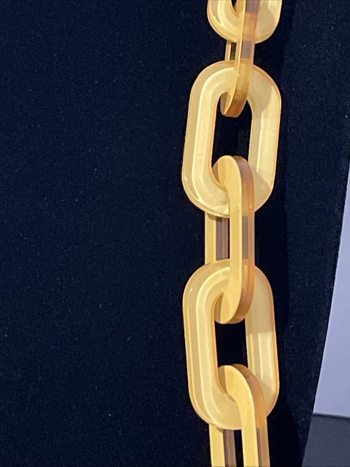 Collar Cadena Pasarela Alta Costura Rara Avis Iris Apfel Amarillo y Translúcido 36 Foto 2 de 4