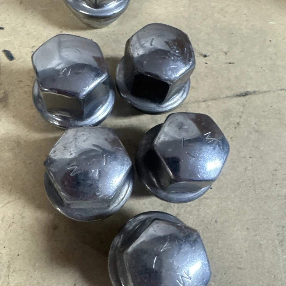 Jeep Wrangler Dodge Ram 1500 Mopar 2012-2022 OEM acero inoxidable 14X1,5 tuercas 20 un. Foto 3 de 4