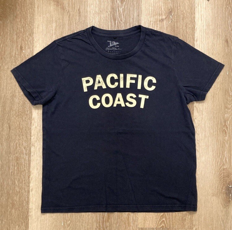 NE Co. Pacific Coast Navy Dark Blue Cream T Shirt Size M Good Condition