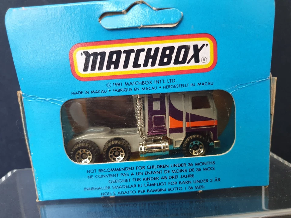 MATCHBOX MB-45 KENWORTH GREY/ORANGE/BLACK FACTORY SEALED BOX UNPUNCHED - Image 2 of 4