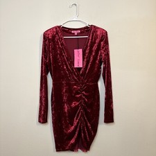 NWT Betsey Johnson Crush Velvet Red V-Neck Dress Valentine’s Holiday Size M