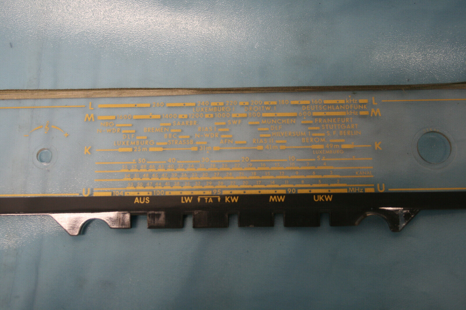 Foto 10 di 25
