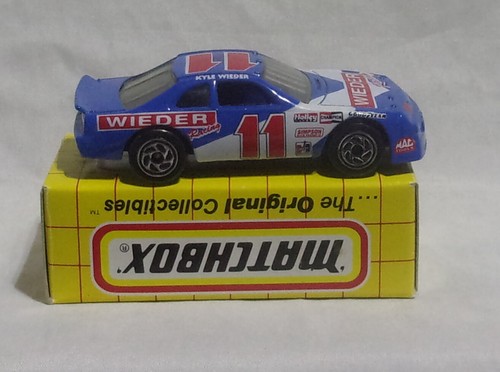 MJ7 Matchbox - Yellow Box - MB07 Ford T-Bird Stock Car - Blue - Wieder Racing - Picture 4 of 5