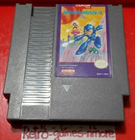 MegaMan 4 Nintendo 1992 AUTHENTIC Mega Man 4 NES Actual pictures READ/LOOK WELL!