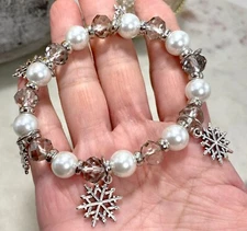 Snowflake Bracelet Christmas Charm White Silver Glass Beaded Stretch Bracelet
