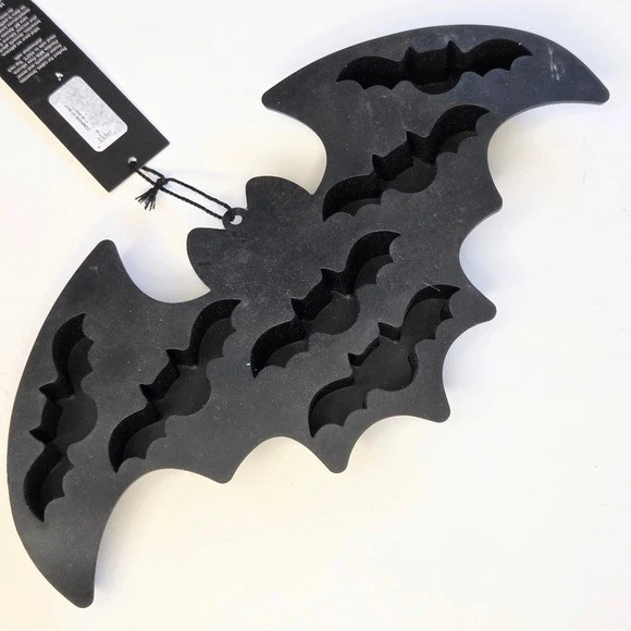 Bandejas de cubo de gelo de silicone preto em forma de morcego ou molde de gelatina festa de Halloween - Imagem 3 de 4
