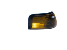 Mazda 323 Protege New Oem Right Front Marker Turn Light 8bbj-51-060 3f-5