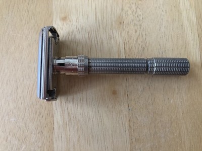 Vintage Gillette Slim adjustable razor H1
