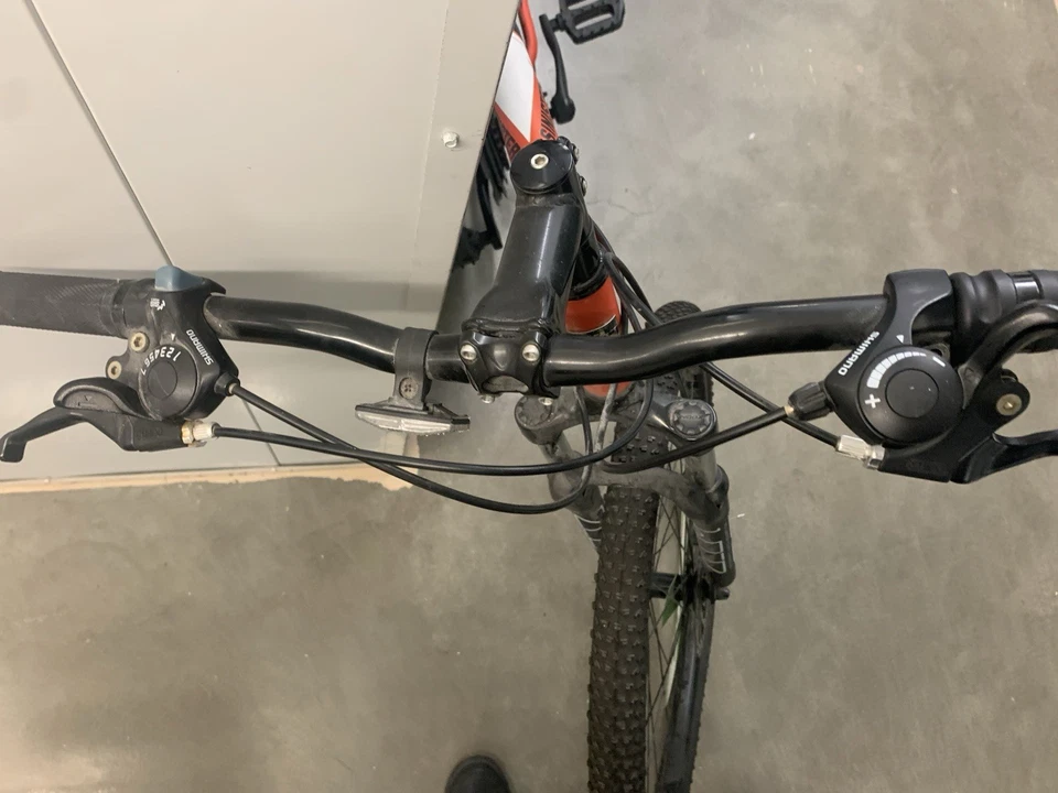 Iron Horse Maverick Disc Brake Mountain Bike 19.5"  Rock Shox - Image 3 of 4