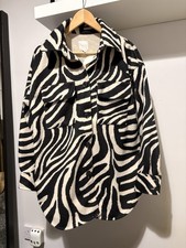 Image of H&M Zebra Print Shacket - Size Small (oversized) - Cosy Warm Material