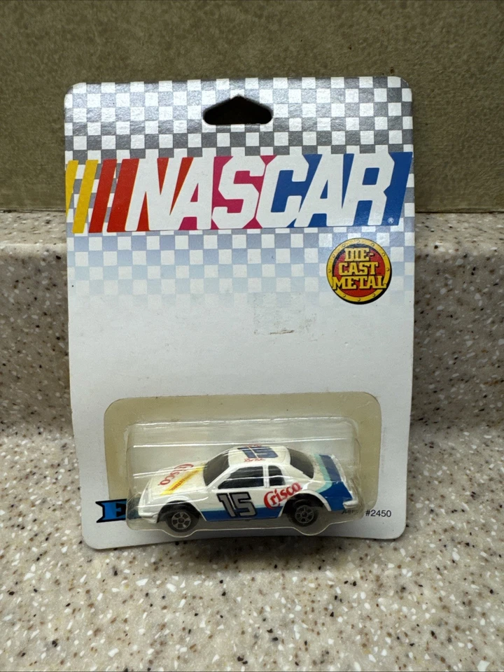 Lote De 4 Coches De Colección Años 90 NASCAR ERTL Diecast Metal Escala 1:64 Carreras Stock Foto 4 de 4