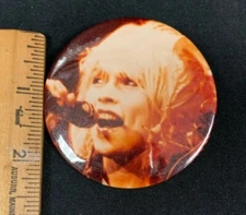 1970S VINTAGE *BLONDIE* ROCK BAND COLLECTIBLE PIN M