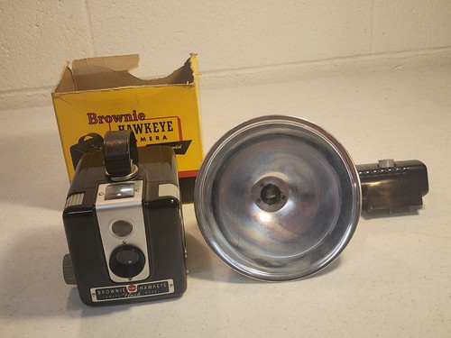 Vintage 1950's Kodak Brownie Hawkeye Camera Flash Model With Box Untested READ - Picture 10 of 10