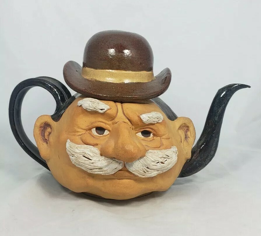Foto 1 di 8