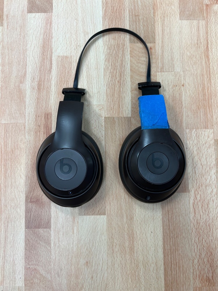 Beats Studio Pro Headphones by Dr. Dre in Deep Brown