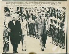 1961 Vp Lyndon B Johnson Inspects Honor Guard W Germany Politics Wirephoto 7X9