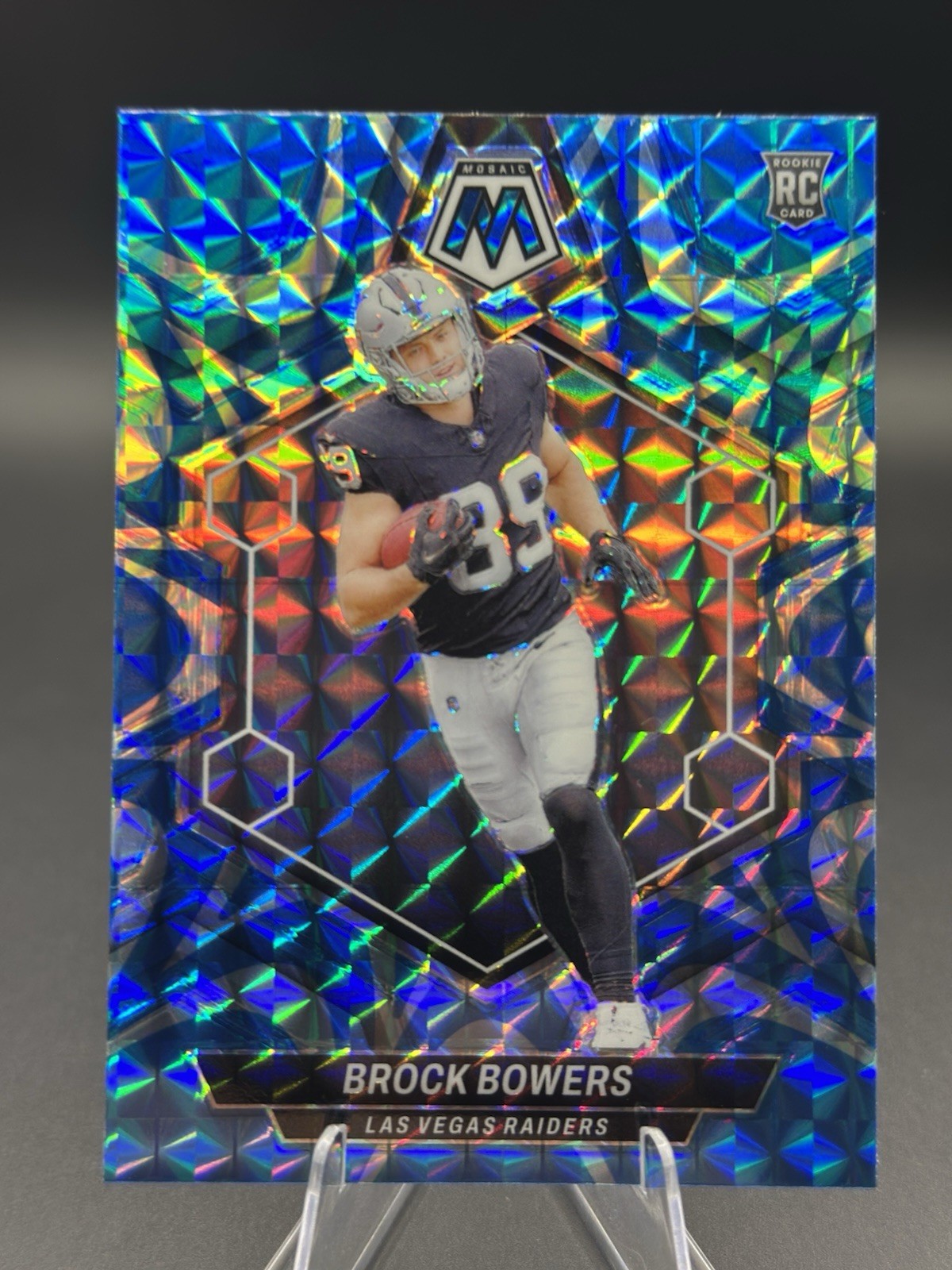 Brock Bowers 2024 Panini Mosaic #313 Reactive Blue Prizm RC Las Vegas Raiders