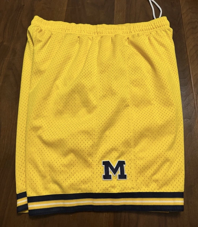 Pantalones Cortos de Baloncesto Vintage Nike Auténticos MICHIGAN WOLVERINES Fab Five Talla 38 XL Foto 3 de 4