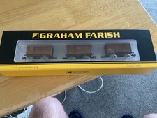 n gauge graham farish set of 3 12t eastern vent vans br bauxite early weathered 