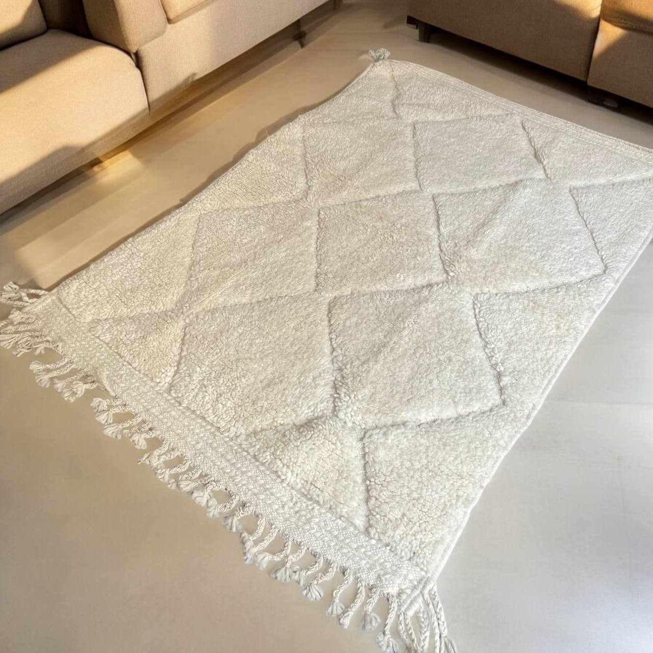 Tapis berbère en laine fait main motif géométrique losanges 100x150cm