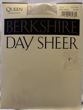 Berkshire Queen Pantyhose 3x-4x Day Sheer Sandalfoot Ivory NOS